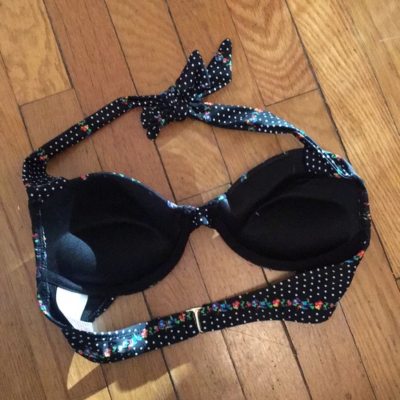 Black floral xhilaration Target bikini top - Picture 2 of 5